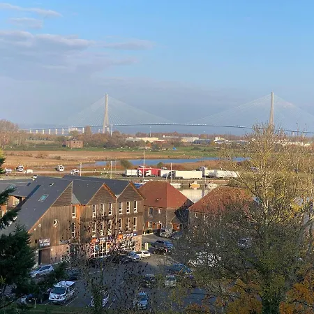 דירה Sofa הונפלר